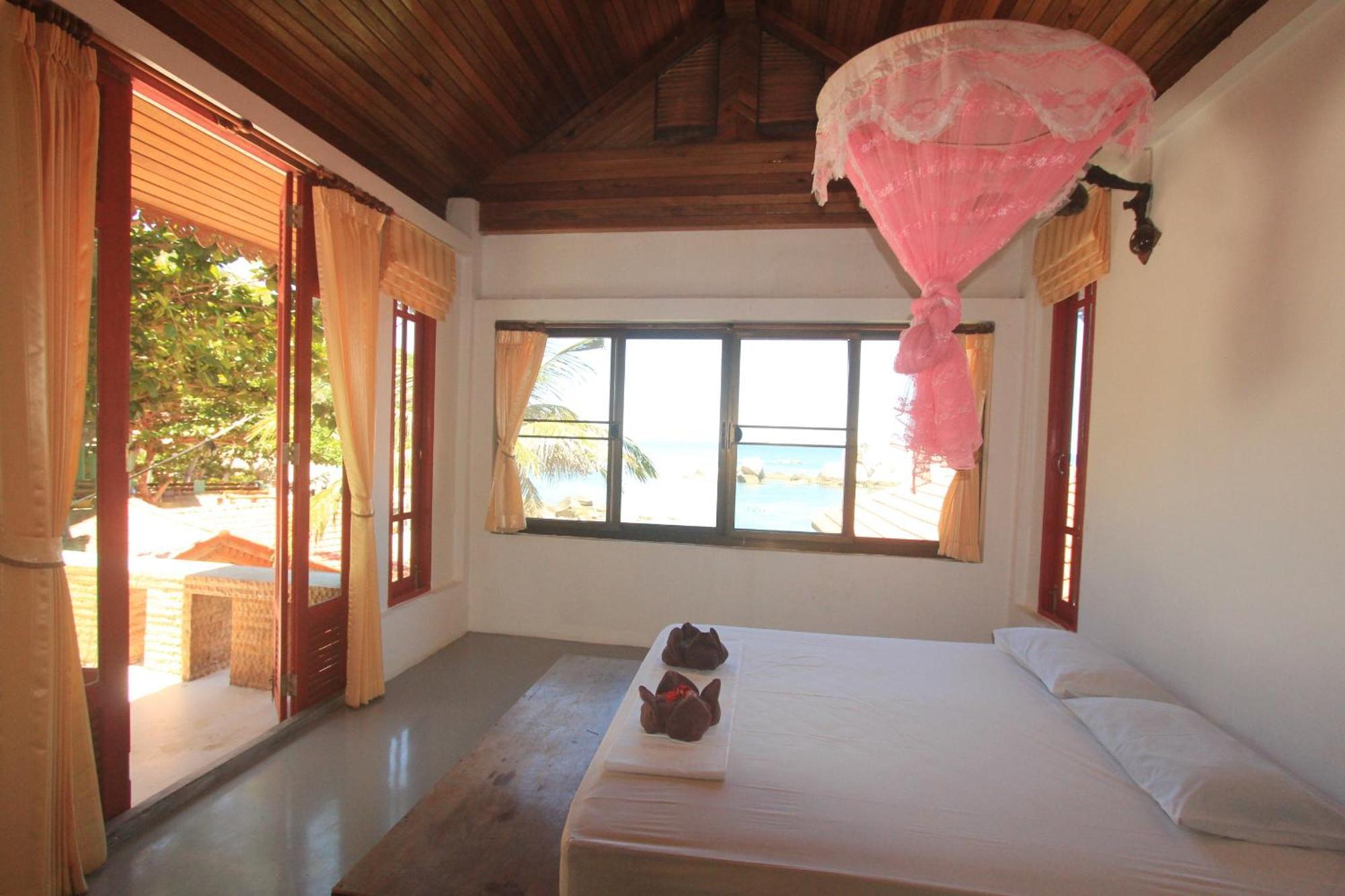 Mountain Reef Beach Resort Koh Tao Room photo