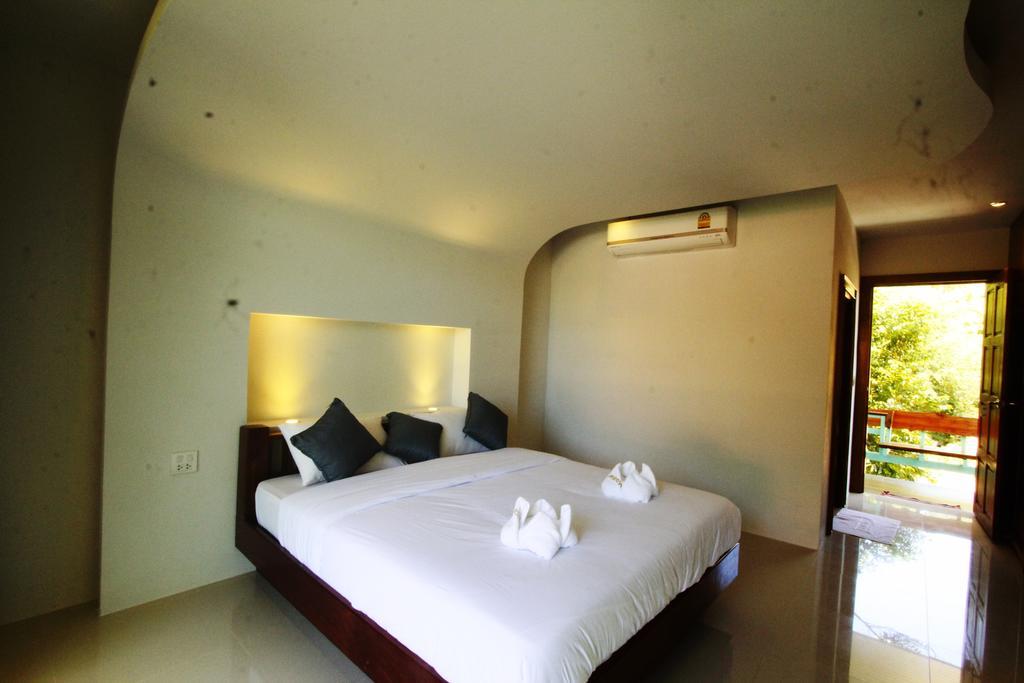 Mountain Reef Beach Resort Koh Tao Room photo